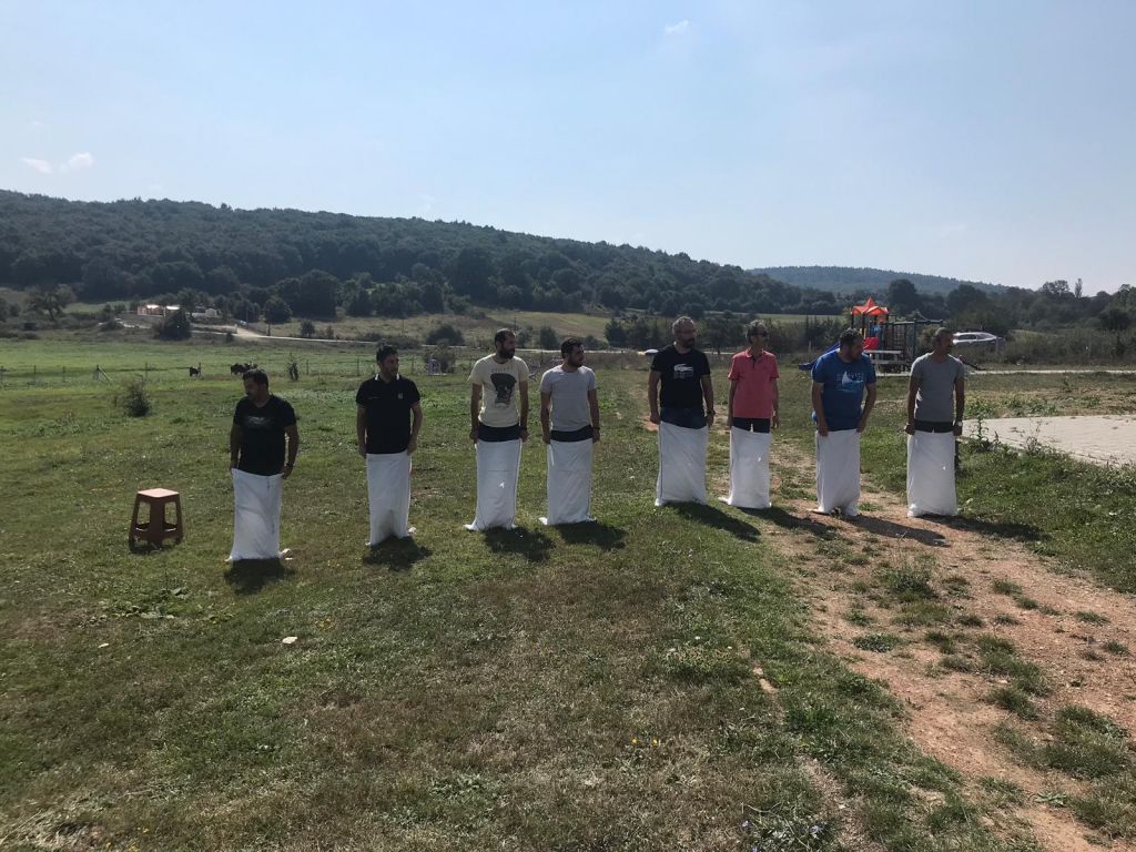 Gazeteciler piknikte buluştu