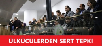 CHP'Lİ MECLİS ÜYESİNİN İSTİFASINI İSTEDİLER