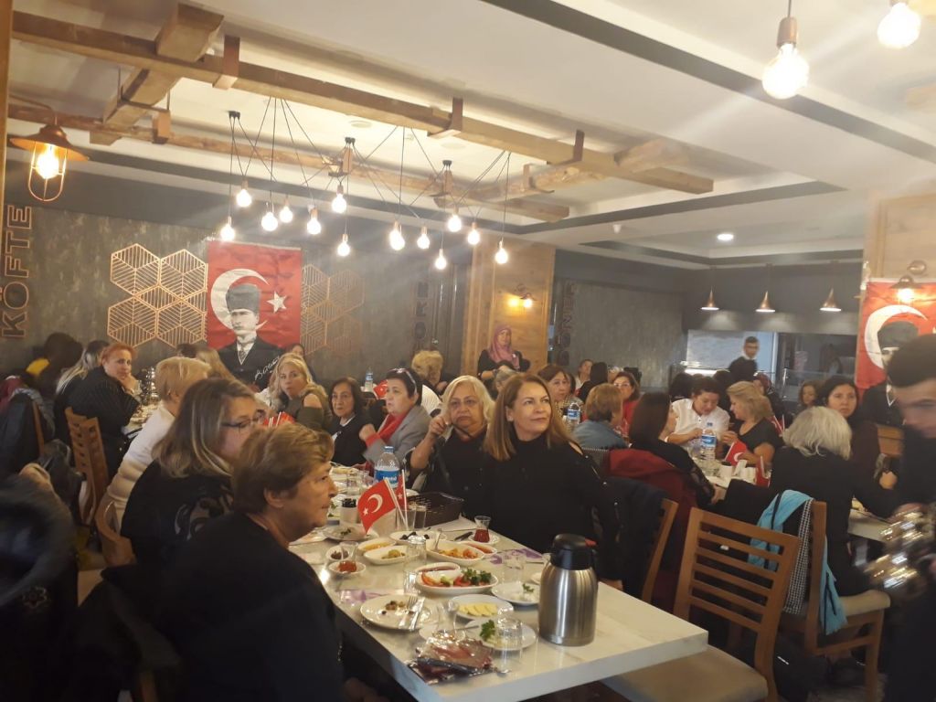 Türk Üniversiteli Kadınlar Derneği'nden 'Kadın ve Cumhuriyet' etkinliği