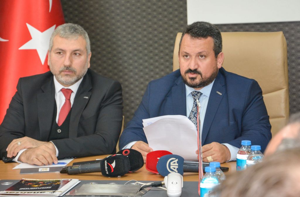 Gerçekleri anlatmaya mı örtmeye mi geldiniz?