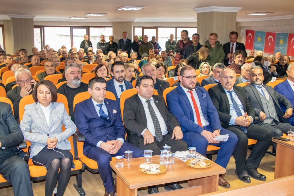 İYİ Parti'de demokrasi kazandı