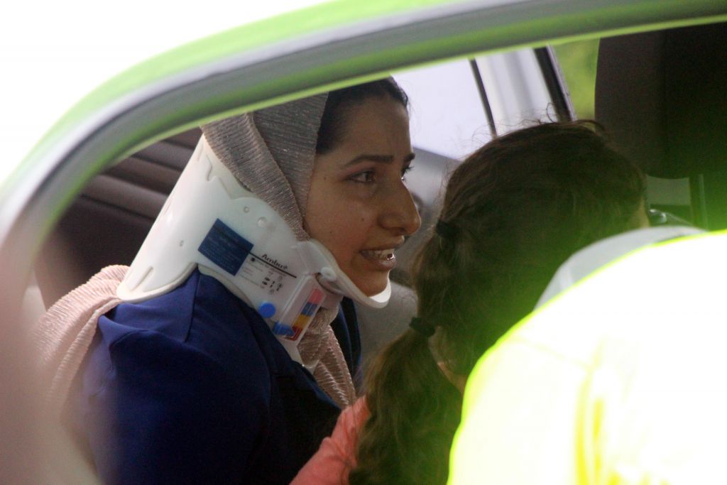 7 yaşındaki Asya annesine ağladı