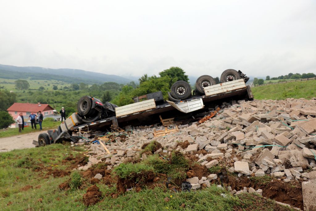 Bu kazada burnu bile kanamadı