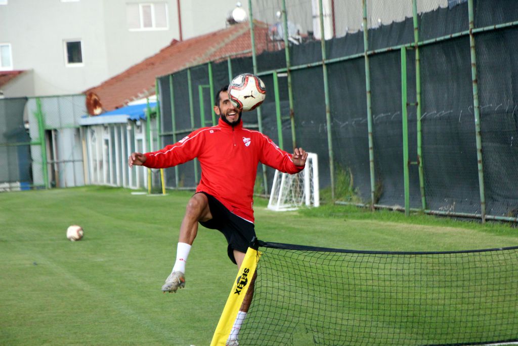 Maçların normal seyrinde oynanması takımları daha çok cesaretlendirdi