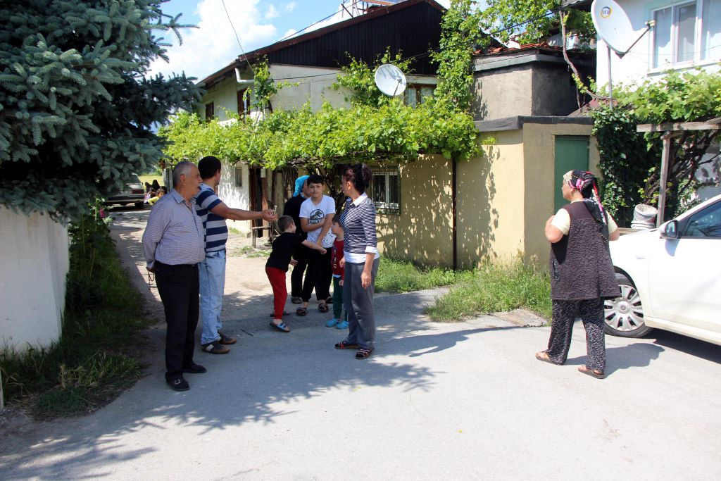 Mahalle halkını ayağa kaldırdılar