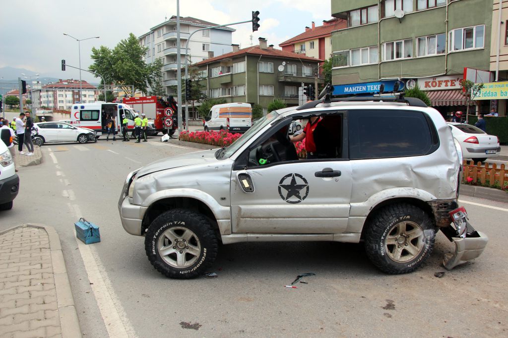 Savrulup takla attı