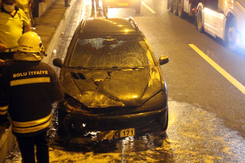 Tünelin içinde cayır cayır yandı