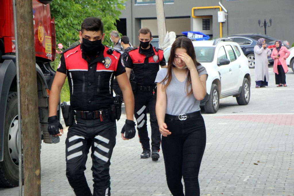 Yangına uykuda yakalandılar