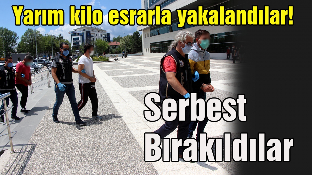 Yarım kilo esrarla yakalandılar