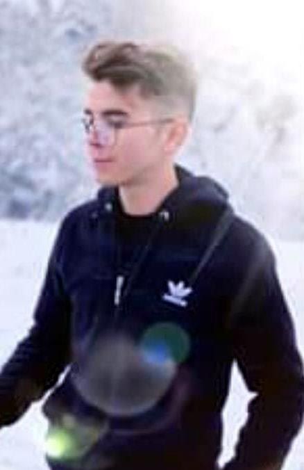 Ben ambulansı aradığımda babam, beni taklit ederek, dalga geçiyordu. Babamdan şikayetçiyim, inşallah ceza alır