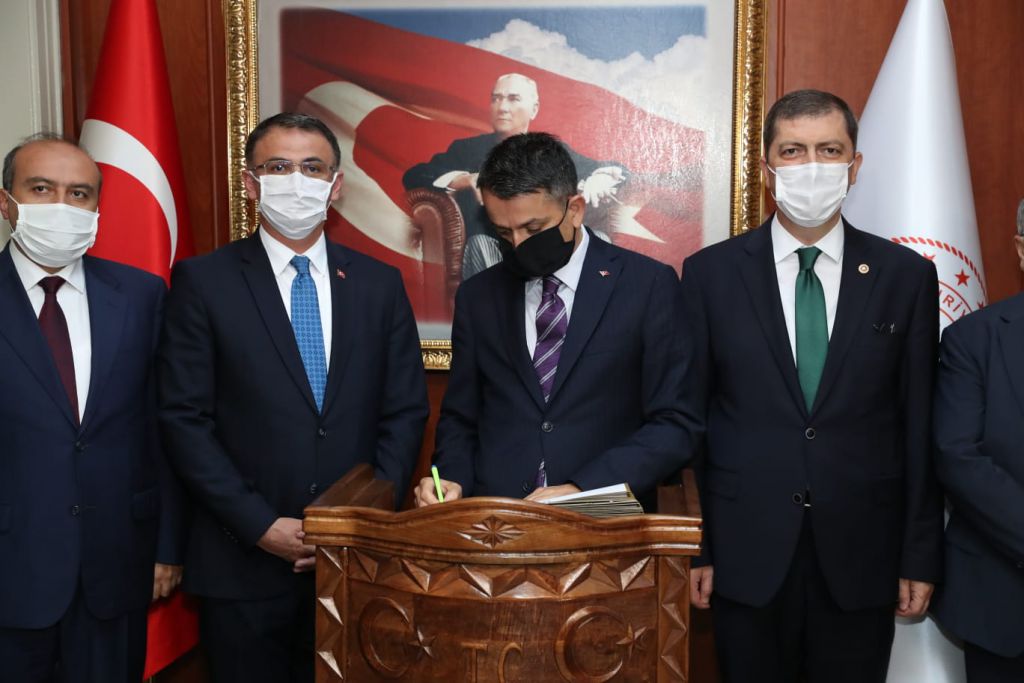 Fatih Metin Bolu çiftçisine müjdeyi Tokat'tan verdi