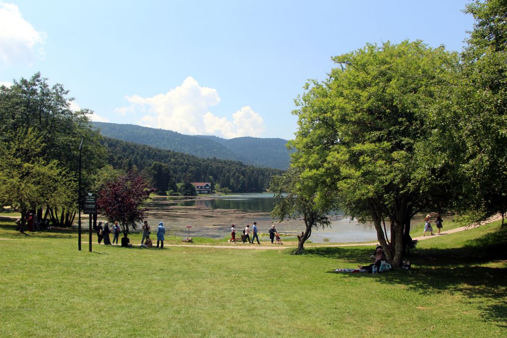 Gölcükte ziyaretçi manzarası pes dedirtti