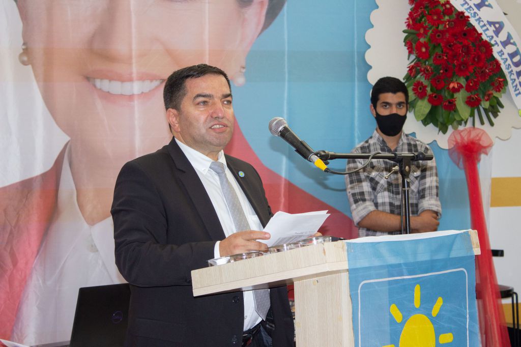 Örnekbaş görevinin başında