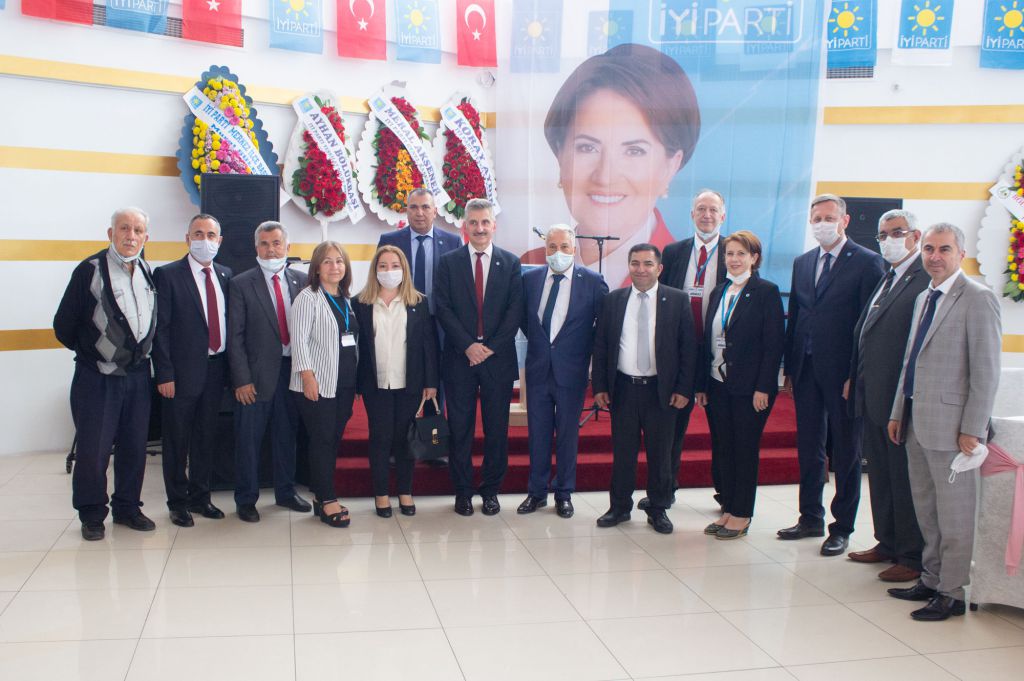 Örnekbaş görevinin başında