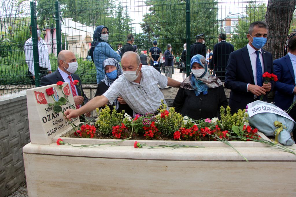 UNUTMADIK, UNUTAMAYIZ