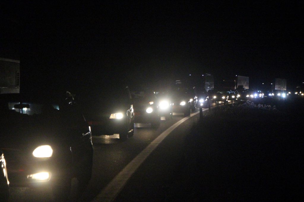 Yolun ortasında alev topuna döndü