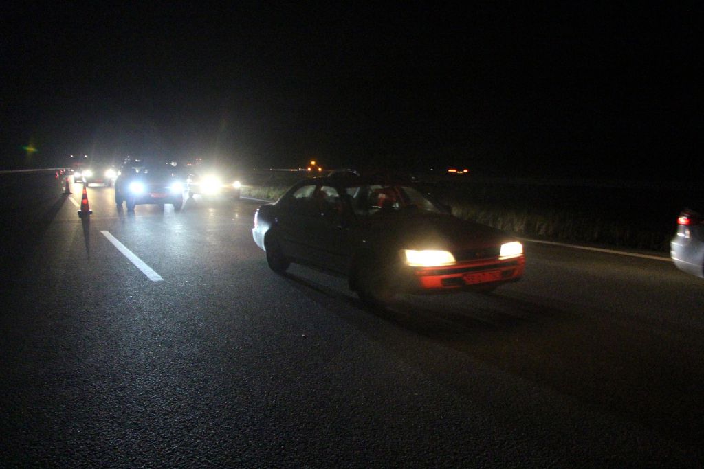 Yolun ortasında alev topuna döndü