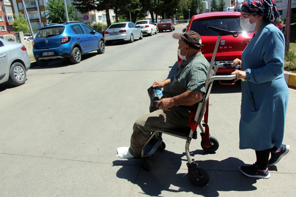 Acemi kasaplar yine acilleri doldurdu