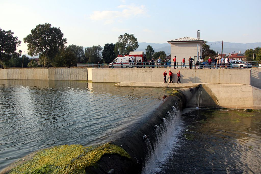 Büyüksu deresi can aldı