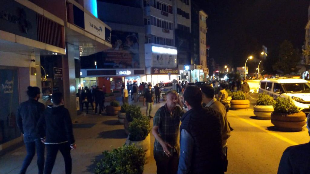 Cadde'de kan gövdeyi götürdü