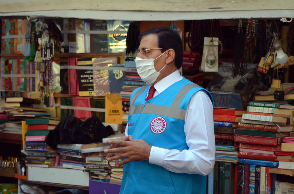 Karantinaya uymayan yurda alınacak