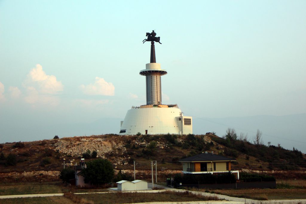 Yarım kalan park, millet bahçesi olacak