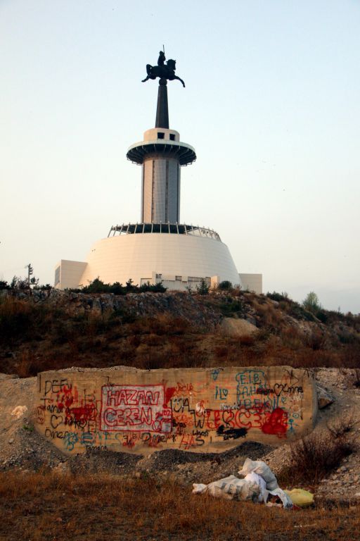 Yarım kalan park, millet bahçesi olacak
