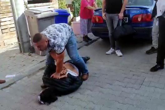 Hırsızı vatandaş yakaladı