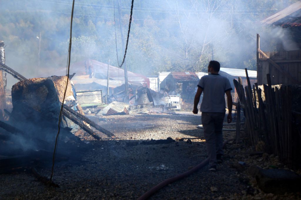Kuzfındık Köyü yandı