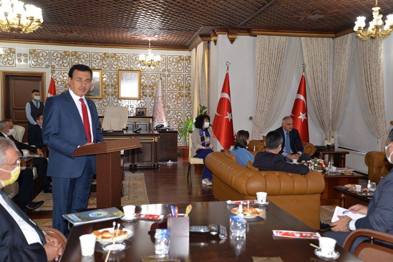 Turizm Bakanı Ersoy Bolu'yu havadan inceledi