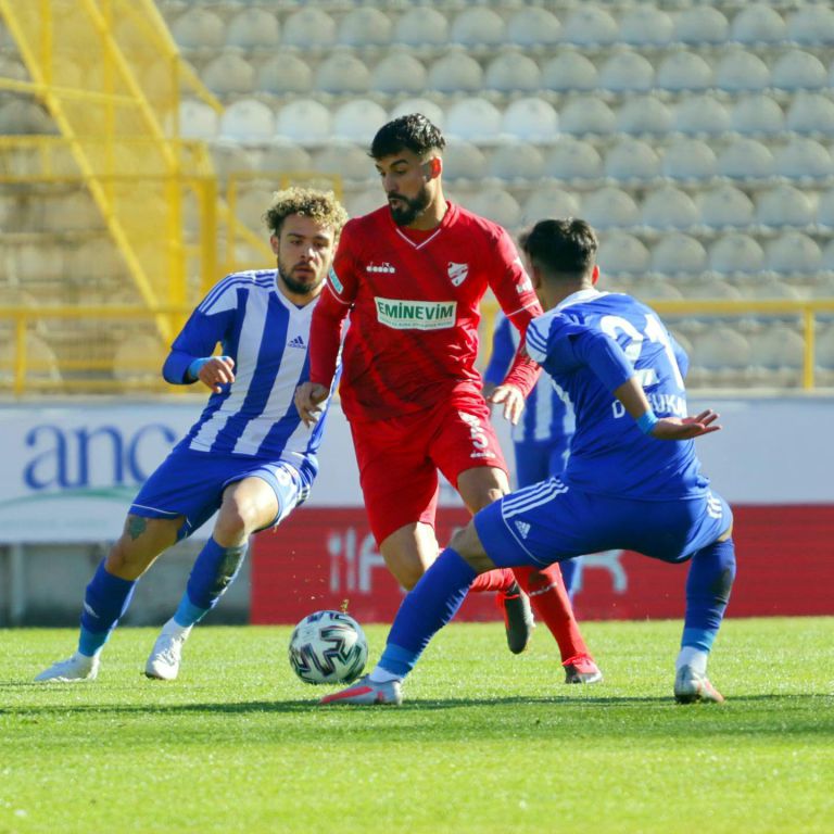 BOLUSPOR İLK GALİBİYETİNİ ALDI