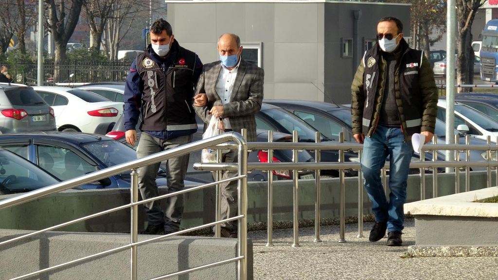 Emlakçı görünümlü uyuşturucu kuryesi