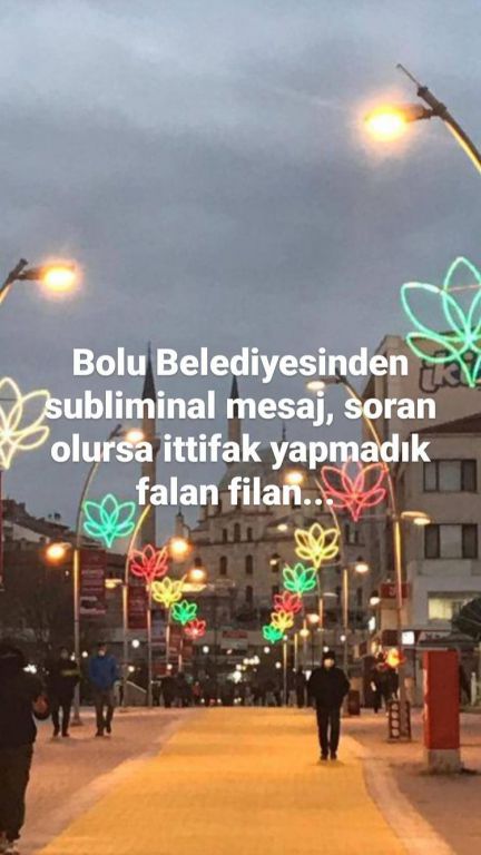 Işıklarla subliminal mesaj mı verildi?