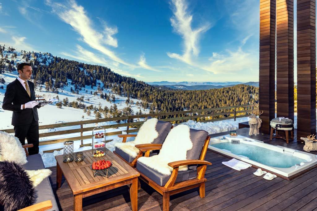 Kartalkaya'da lüks dağ evlerinde gecelik konaklama 80 bin TL