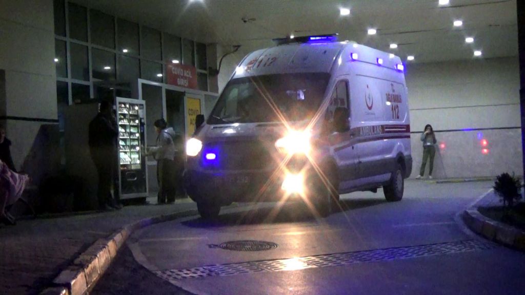 Sağlık ekibine kurşun yağdırdı