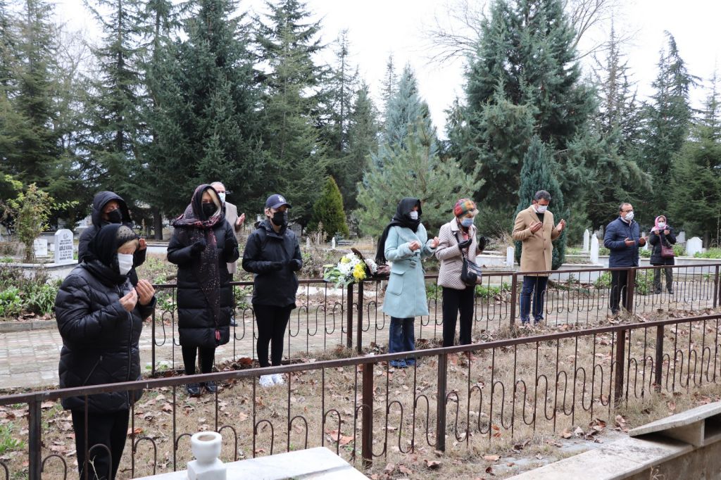 Şerafettin Erbayram vefatının 1. yılında kabri başında anıldı