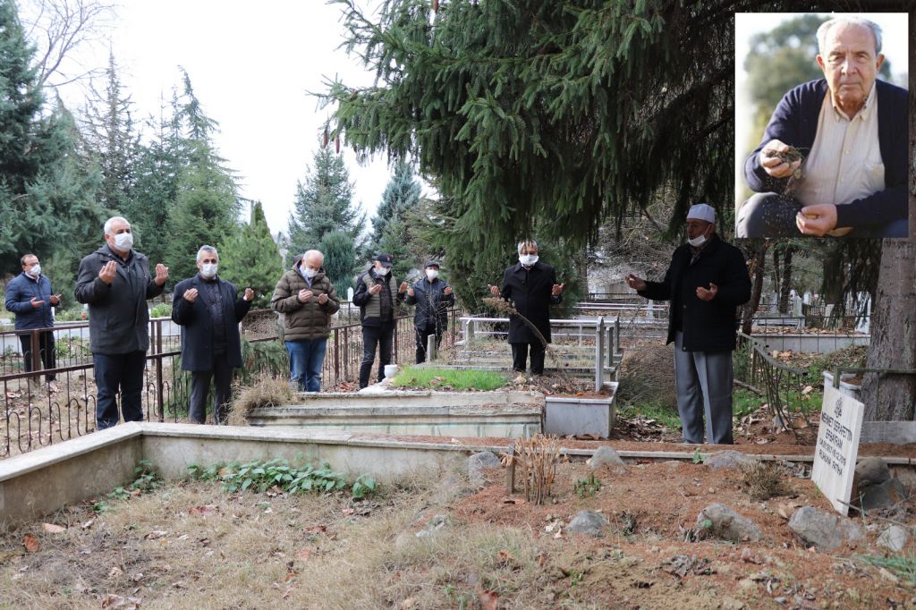Şerafettin Erbayram vefatının 1. yılında kabri başında anıldı