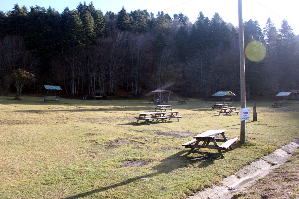 Abant Tabiat Parkı boş kaldı