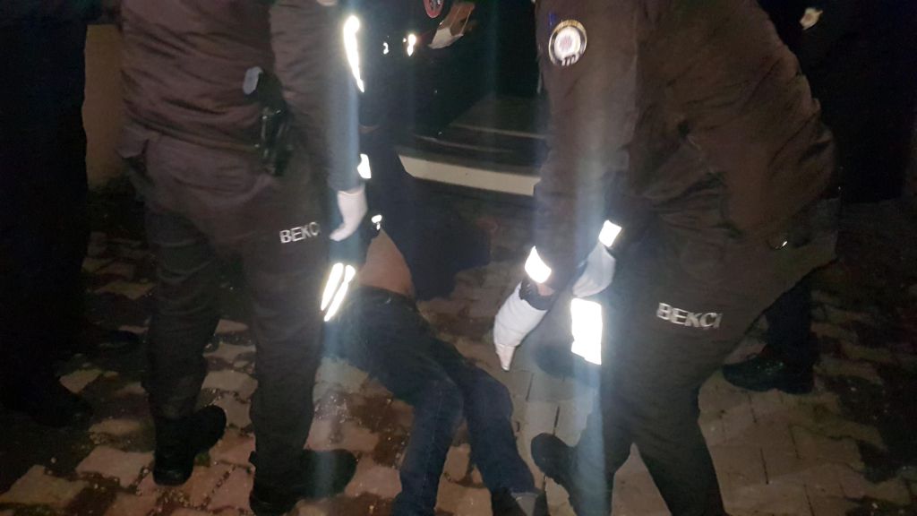 Birlikte içtiler eğlendiler ama sonu kanla bitti