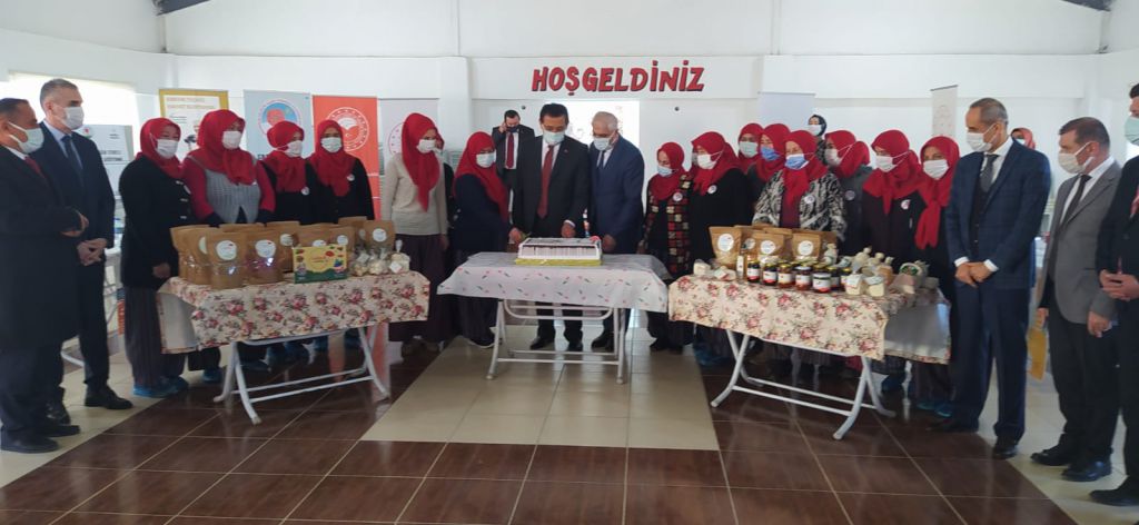 Bolu Gelincik Hanımeli büyümeye devam ediyor