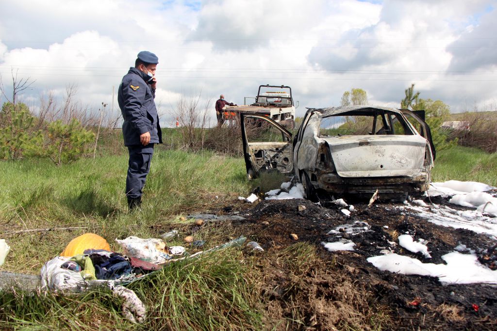 Bu arabanın içinden sağ çıktılar