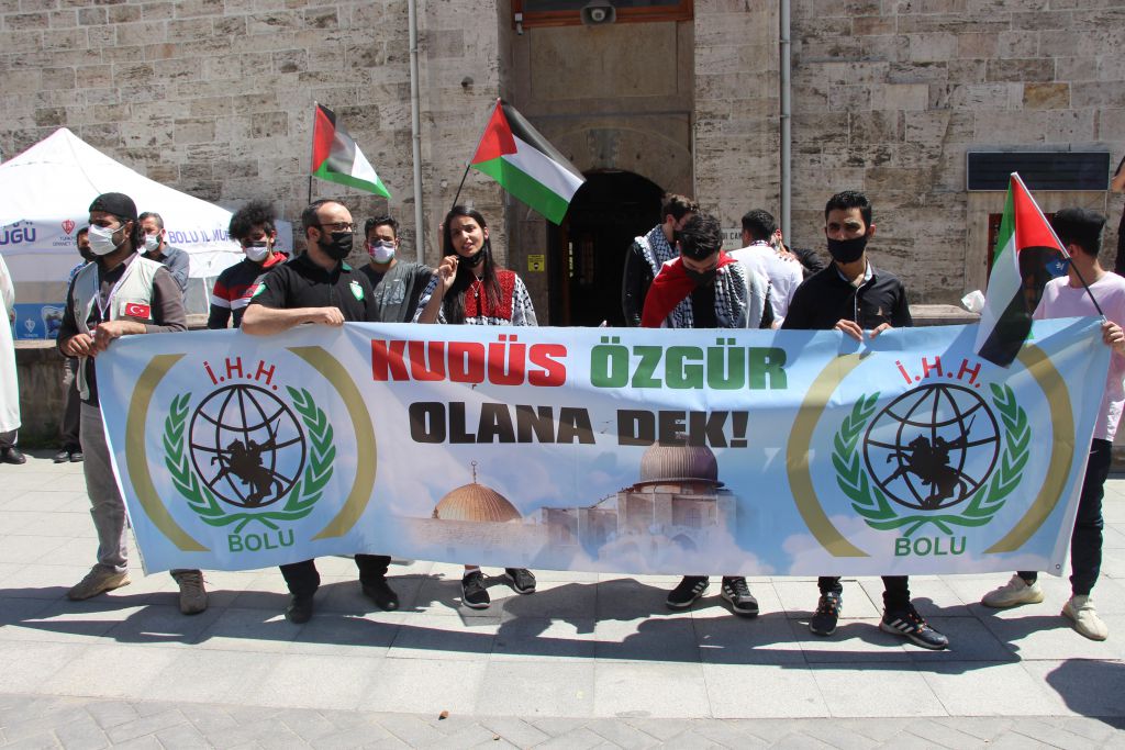 Dünya acılarımızı göz ardı ediyor