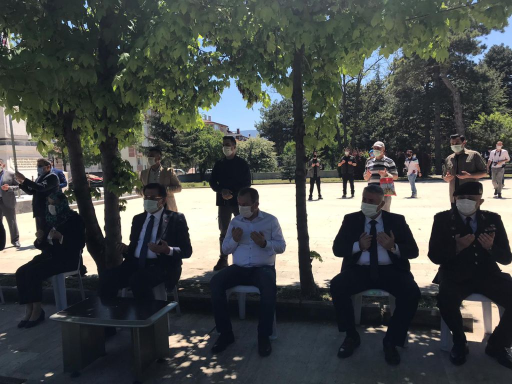 Şehitler dualarla anıldı