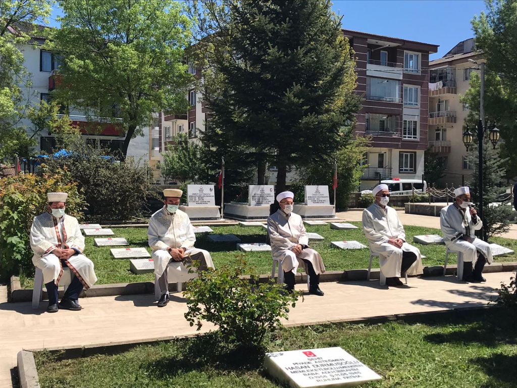 Şehitler dualarla anıldı