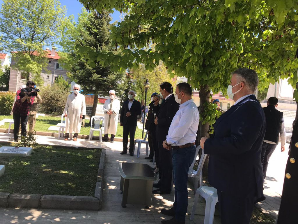 Şehitler dualarla anıldı