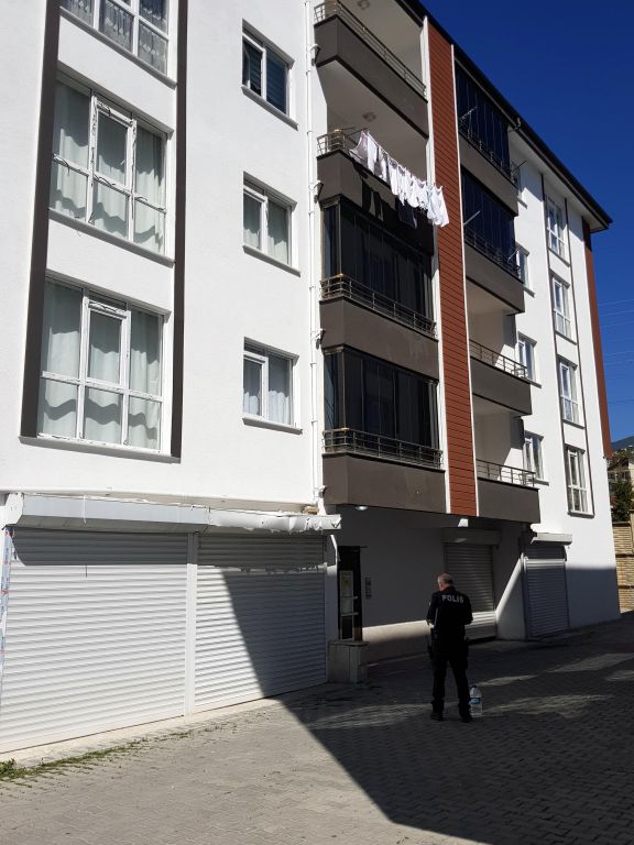 Rüya rüyasında 3. Kattan düştü