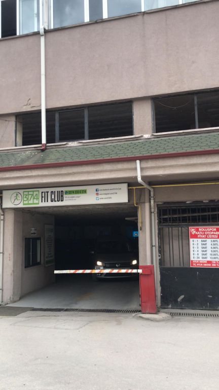 Şehrin ortasındaki ucube yıkılmayı bekliyor