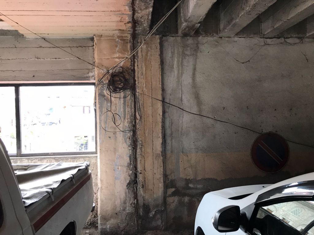 Şehrin ortasındaki ucube yıkılmayı bekliyor