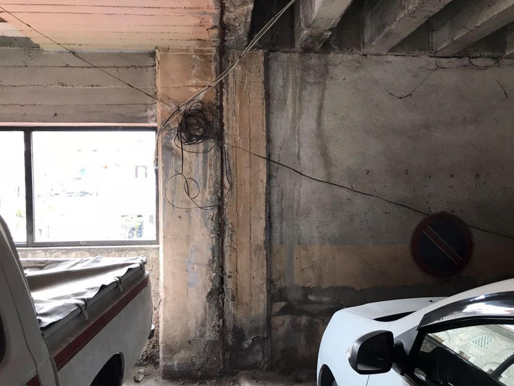 Şehrin ortasındaki ucube yıkılmayı bekliyor