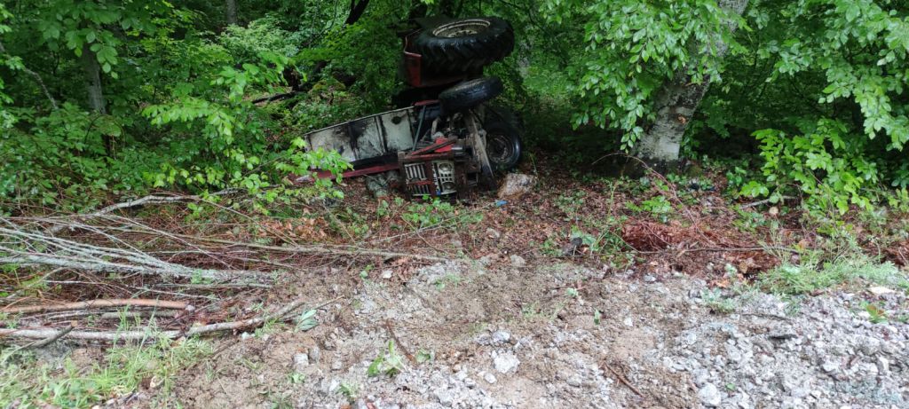 Traktörün altında can verdi